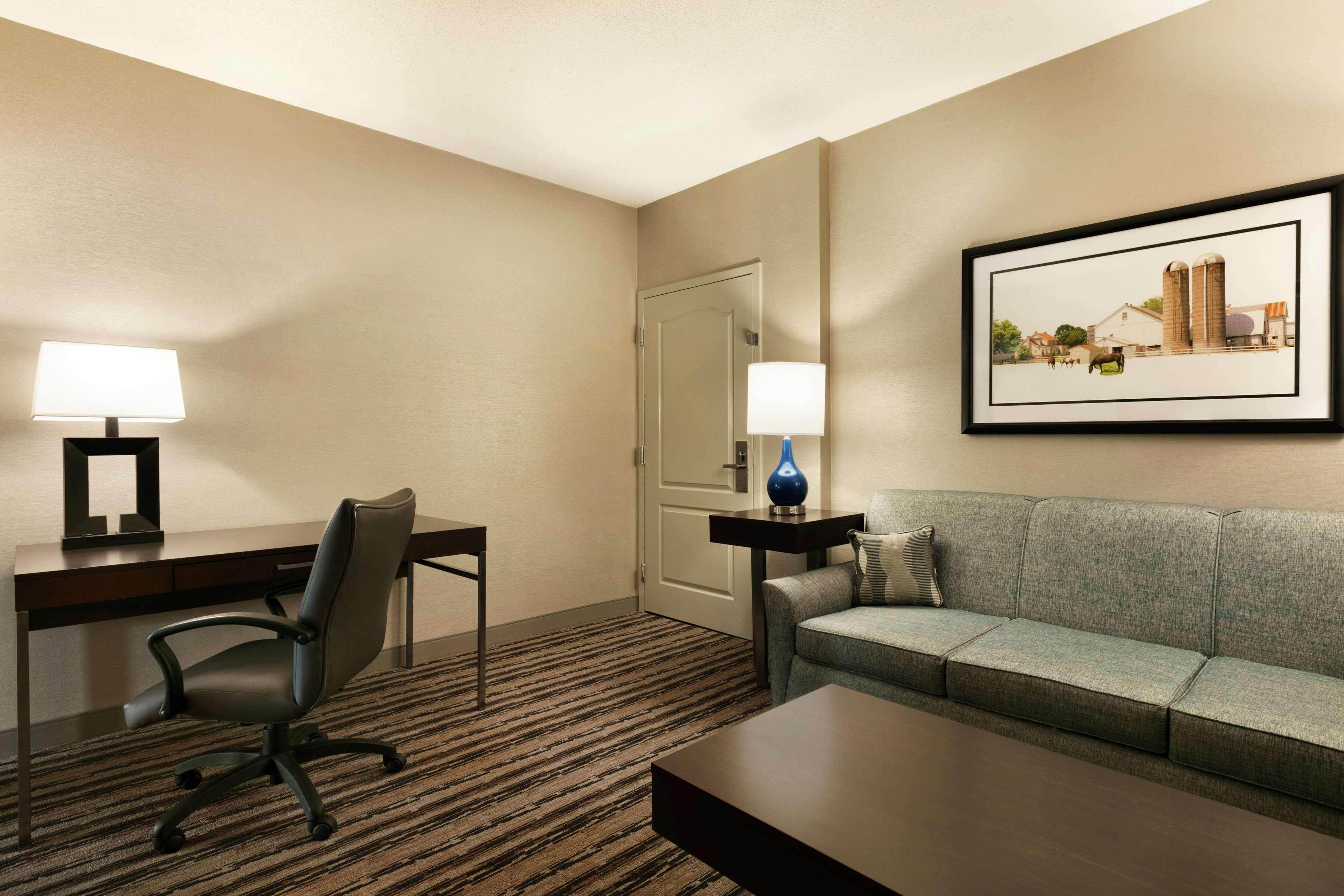 Doubletree Resort By Hilton Lancaster Willow Street Exterior photo