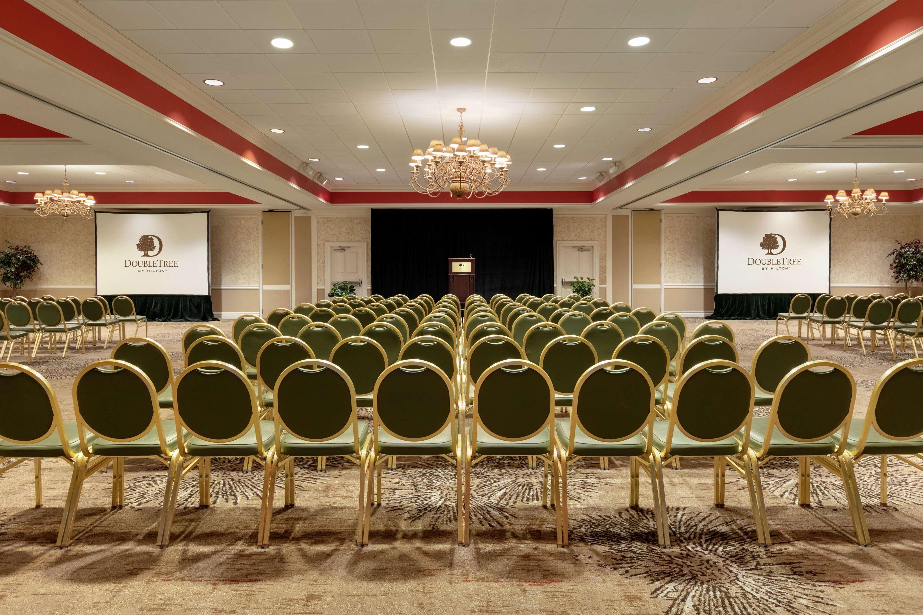 Doubletree Resort By Hilton Lancaster Willow Street Exterior photo