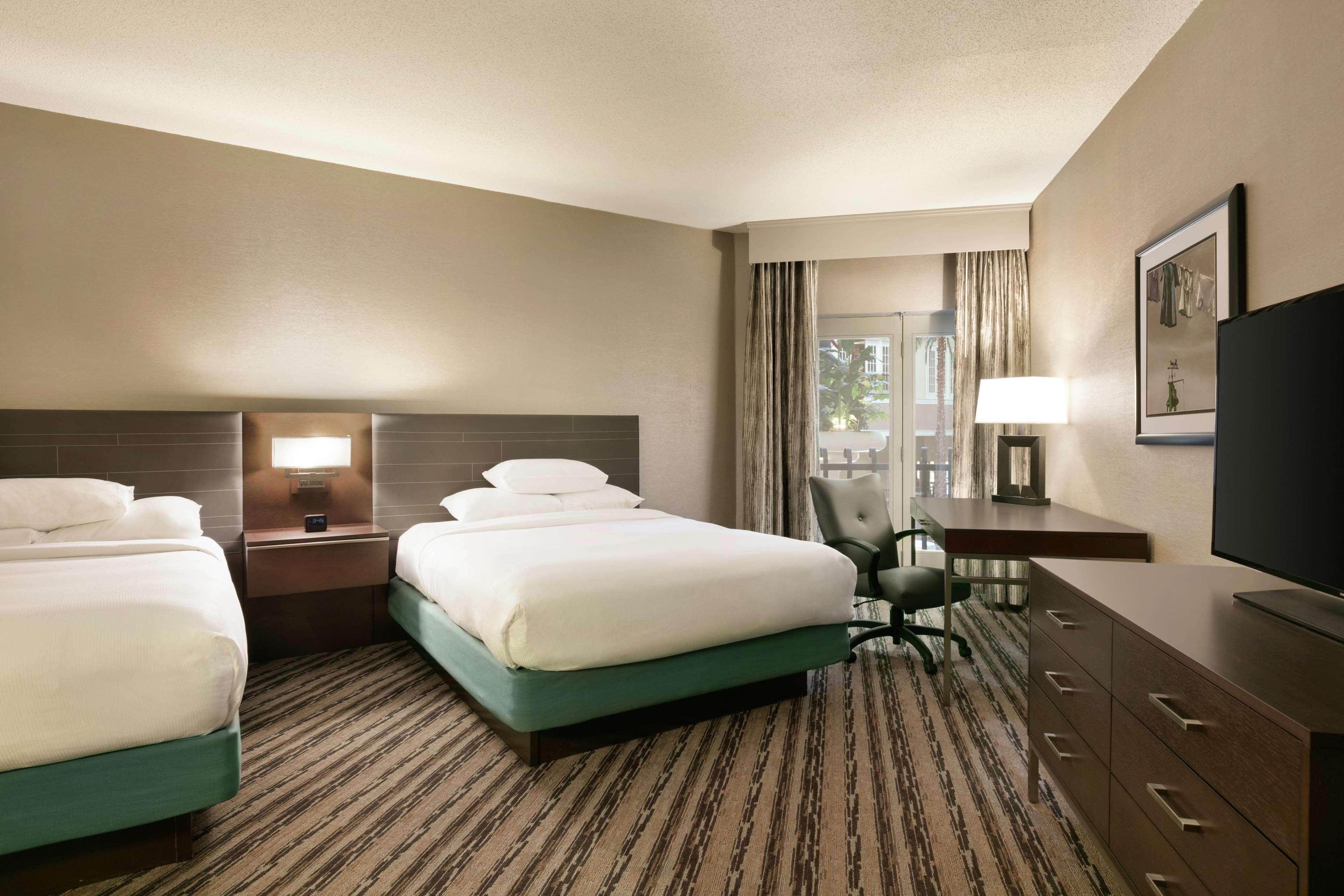 Doubletree Resort By Hilton Lancaster Willow Street Exterior photo