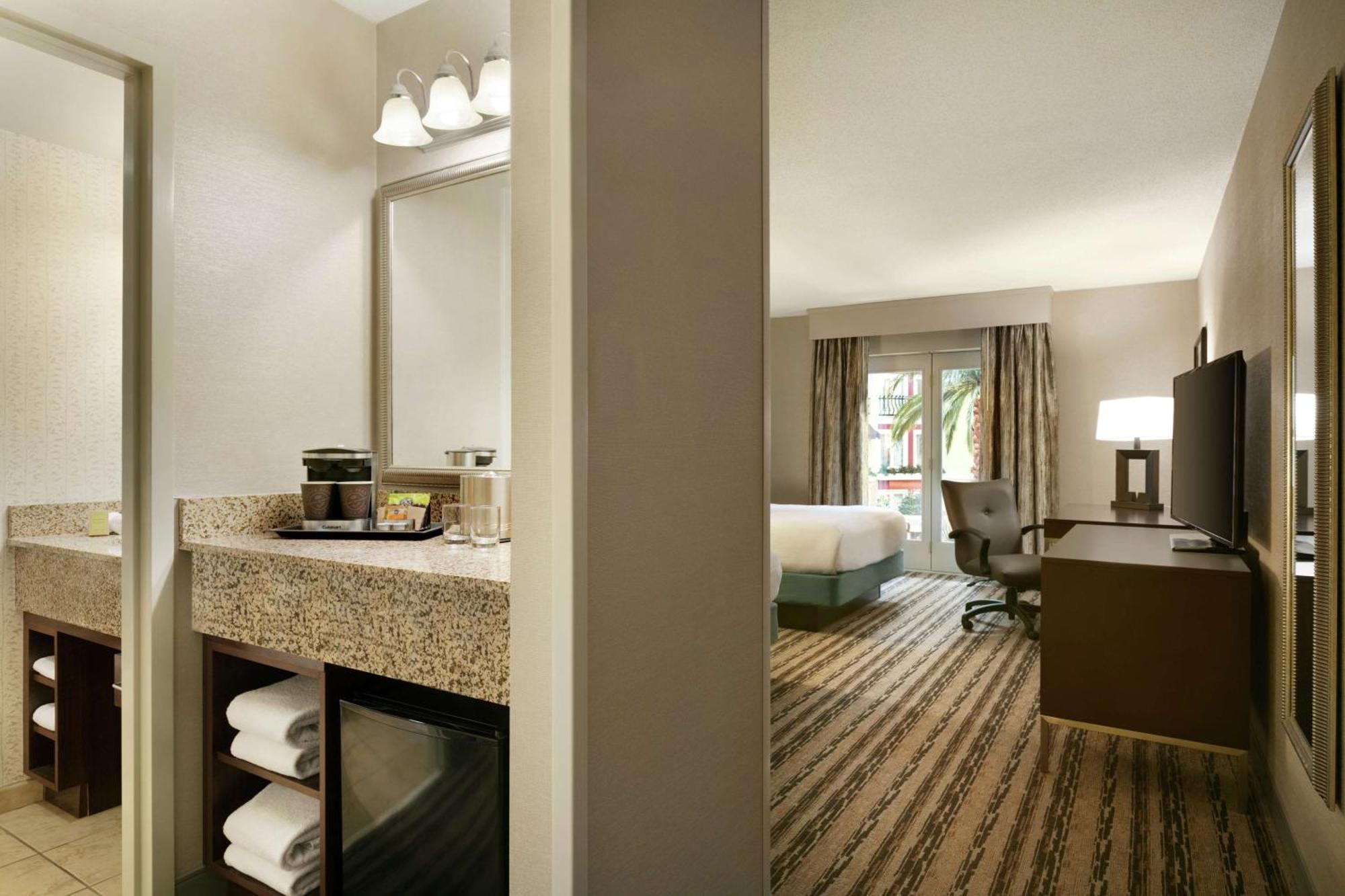 Doubletree Resort By Hilton Lancaster Willow Street Exterior photo