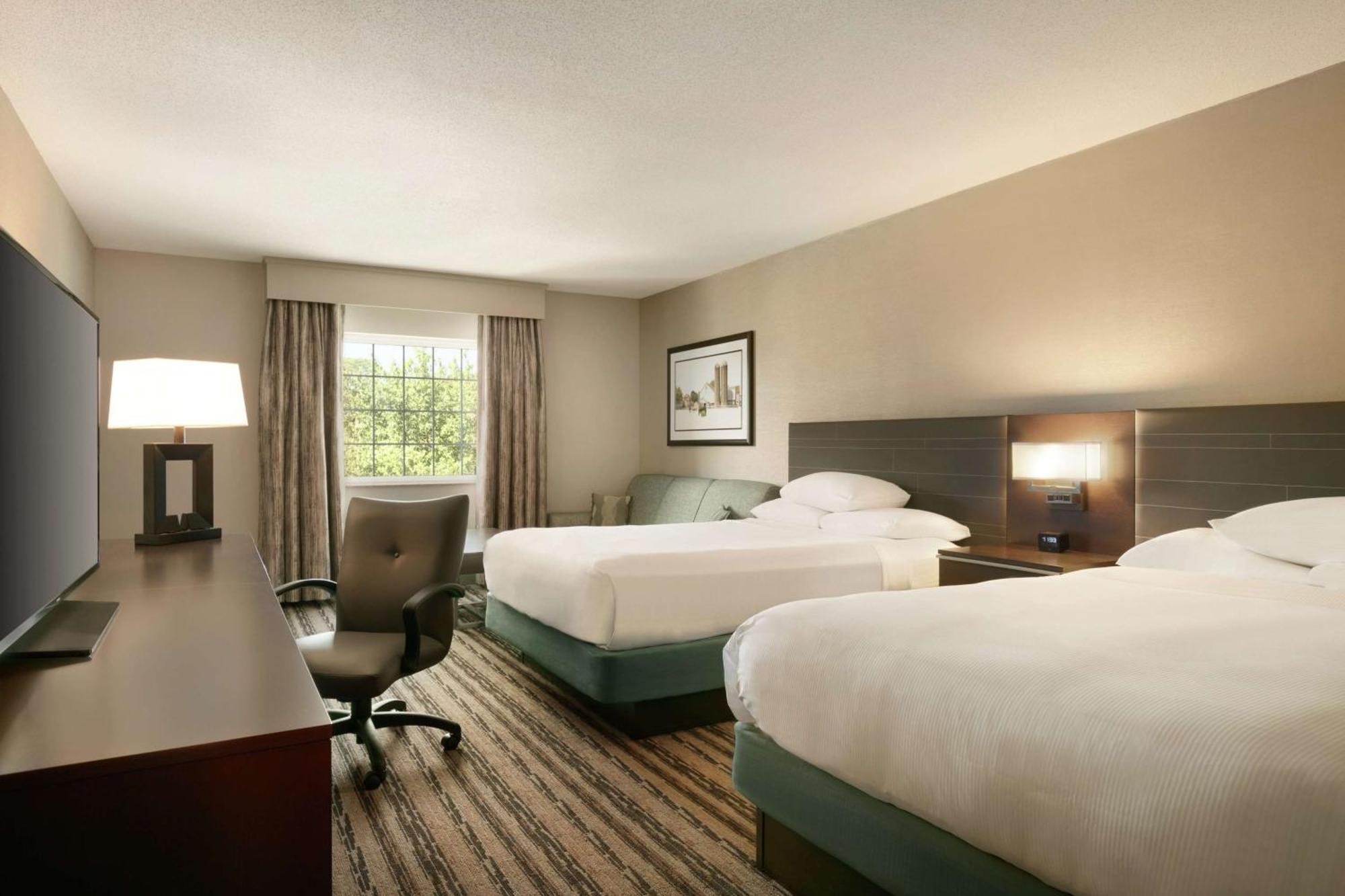 Doubletree Resort By Hilton Lancaster Willow Street Exterior photo